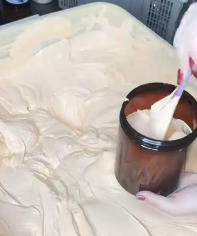 BUY ONE GET ONE FREE ! GLOW & WHITE KOREAN GOLD CREAM