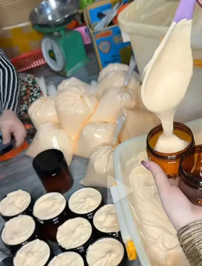 BUY ONE GET ONE FREE ! GLOW & WHITE KOREAN GOLD CREAM